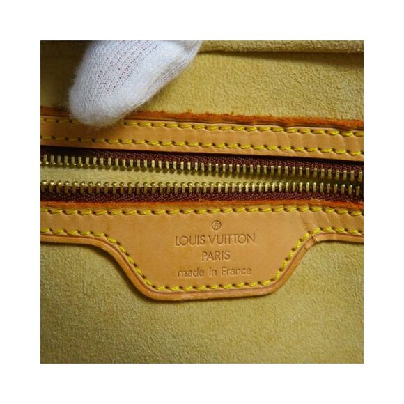 Pre Loved LuxUness Louis Vuitton Pochette Monogram Canvas Shoulder Bag - Picture 5 of 8